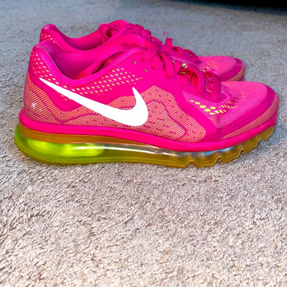 Nike Airmax “Running” Tennis Shoe